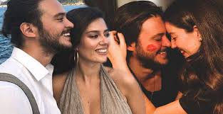 Anlık gelişiyor genelde, instagram videolarımız o an bir şey yaşıyoruz ve bir şey gelişiyor çok komik oluyor ve biz de buna çok gülüyoruz. Doktor Kontrolune Gittiler Aldiklari Haberle Saskina Donduler Magazin Haberleri