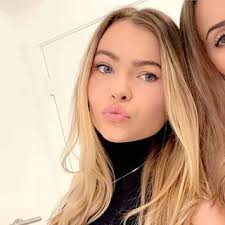 Email Address of @leamayer Instagram Influencer Profile