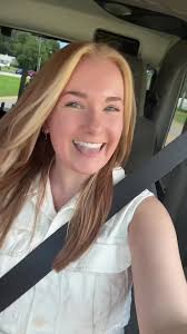 Abby Quinn (@abbbyquinnn)