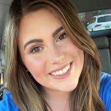 Savannah Head's Instagram, Twitter & Facebook