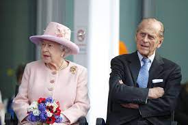 Princ george, princezna charlotte, princ louis a. Alzbeta Ii A Philip Jak Sel Cas S Kralovskym Parem Blesk Cz