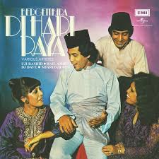 Setahun menghilang sekarang menjelang hari yang bahagia selamat hari raya. Selamat Hari Raya Album Version Song Download From Bergembira Di Hari Raya Jiosaavn