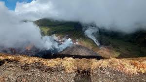 That event unleashed devastating pyroclastic flows. Neighboring Islands Prepare For Svg Volcano Eruption Loop News