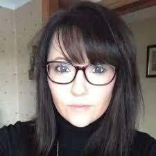 Deirdre Loughlin's Instagram, Twitter & Facebook