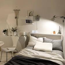 Many couples room ideas always incorporate lighting fixtures to set the mood. Pin By Dominique On Bedroom Minimalist Room Bedroom Design Room Inspiration Bedroom