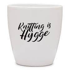 It is used in many a knitting jenny, or knitting doll, is a tiny loom used to make a knitted cord. Kaffeebecher Xl Knitting Is Hygge Hobbiizubehor Hobbii Hobbii De