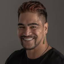 Richard Macgregor's Instagram, Twitter & Facebook