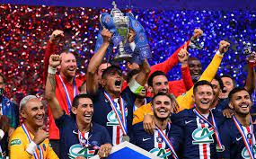 El zaguero nacional fue suplente en la. Psg Se Lleva La Copa De Francia Tras Vencer Al Saint Etienne
