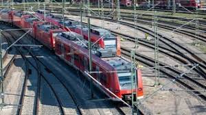 Ulm: Hauptbahnhof-Sperrung 2026 – Pendler und OB protestieren! - Imagen principal del artículo