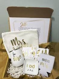 17 Ideas For Wedding Gifts Ideas For Best Friend The Bride Engagement Gift Boxes Friends Bridal Shower Bridal Shower Gifts For Bride