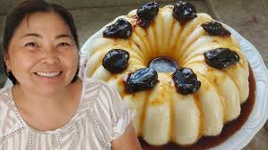 MANJAR DE COCO COM CALDA DE AMEIXA AO VINHO