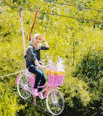 Tak hanya alam, ada juga buatan yang belakangan banyak difavoritkan berbagai kalangan. Alamat Dan Harga Tiket Masuk The Hills Vaganza Kudus Fankymedia