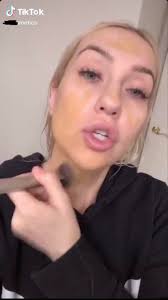 For instance, one common misconception is that pale girls can't be. Tiktok Mua Says That Orange Cancels Out Her Pink Undertones Badmuas