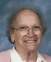 Louella Marks's Instagram, Twitter & Facebook