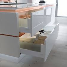Vermonhouzz I Kitchen Handleless Cabinet With Soft Closing Hinges Makeover Layout Handleless Kitchen Wren Kitchen Minimalist Apartment Decor