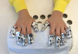 Buch dir gleich deinen individuellen termin unter Sommerfeeling Fur Hande Fusse Shellac Im Salon Magazin Perfecthair Ch