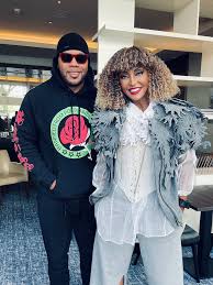 Flo rida performed at eurovision for some reason, and suddenly it's 2011 again. Mwe3vygh1cnb3m