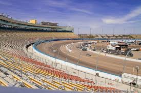 A typical nascar track is 1.5 miles, the width of track and angle of the banks varies from one to the next. Ism Raceway Phoenix Nascar And Indycar Editorial Photo Image Of Indycar Remodeling 113905571