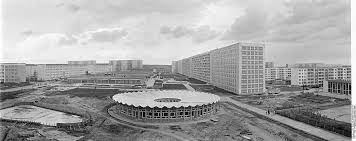 It was established as a new town on 12 may 1967, as an independent and autonomous city. Block 10 Halle Neustadt Wikipedia