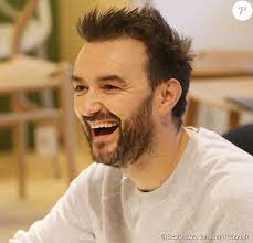 Découvrez l'univers sucré de cyril lignac et benoît couvrand à travers la boutique en ligne. Cyril Lignac Pret A Etre Papa A 43 Ans J Ai Envie Purepeople