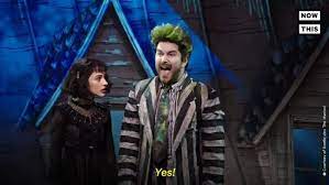 Wanna get rid of them pesky livin critters once and for all? Cause Beetlejuice Beetlejuicemusical Beetlejuicebroadway Alexbrightman Sophiaannecaruso Betelgeuse Gho Beetlejuice Musicals Lydia Beetlejuice