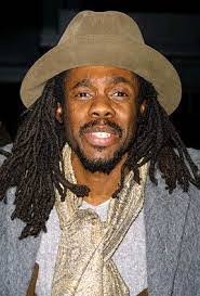 Happy Birthday Douglas Bourne (7 January, 1970) Doug E. Doug is an American  actor. He started his career at age 17 as a stand-up comedian. He played  the role of Griffin Vesey