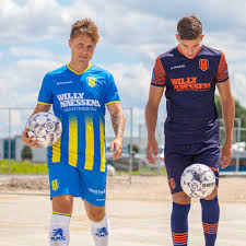 Zo gaat carnaval alsnóg door. Rkc Waalwijk Voetbalshirts 2019 2020 Voetbalshirts Com