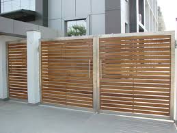 Google Image Result For Http Mrinaalinternational Com Mrinal 2520international Stainless 2520steel 2520gates Dsc00813 Jpg Holztor Einfahrt Tor Toreinfahrt