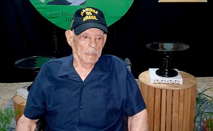 Morre o lend&aacute;rio marinheiro Caxito, aos 109 anos; ele atuou por mais de 40 anos em C&aacute;ceres - PORTAL MATO GROSSO