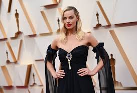 The 92nd academy awards were presented sunday. Oscars 2020 Statement Sleeves In Fashion On The Red Carpet