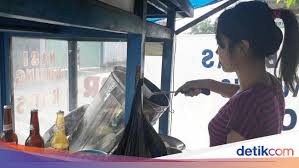 Karyawati warteg, pr putramandiri, cuci. Berparas Cantik Atau Tampan Cukupkah Buat Bisnis Laris