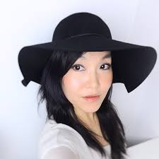 More of an amber: Chanel Joues Contraste 89 Canaille