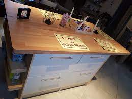 Casserolier petite profondeur / 5 astuces pour amenager ma petite cuisine equipee : Ilot Central Dimension 200cm X 120cm Plateau En Hetre Massif Deux Meubles Casserolier De 60cm Deux Etager Cuisine Appartement Cuisine Verriere Ilot Cuisine