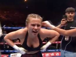 Kingpyn Boxing results: Daniella Hemsley flashes audience after win, shocks  post
