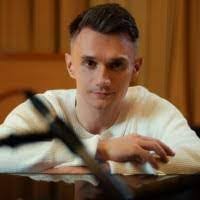 Daniel Kuczewski's Instagram, Twitter & Facebook