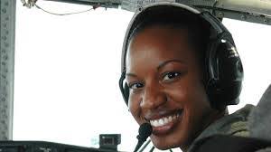 Lashanda Holmes's Instagram, Twitter & Facebook