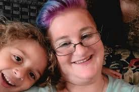 Elisha Lewis's Instagram, Twitter & Facebook