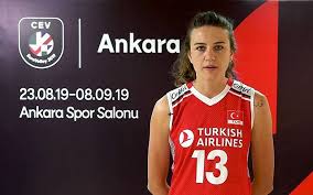 Milli takım formasıyla tokyo 2020 olimpiyat elemelerinde 5 maçta ürettiği 85 sayı ile turnuvanın en değerli oyuncusu seçildi. Milli Voleybolcumuz Meryem Boz Kimdir Meryem Boz Kac Yasinda Ve Nereli Internet Haber
