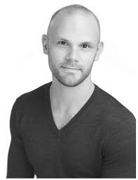 Chris Damewood's Instagram, Twitter & Facebook