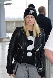 In 2016, the young woman married the producer in biggest secrets in byron. Margot Robbie Nivea Young Ad Margot Robbie Video Fanpop