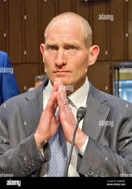 Howard schiller hi-res stock photography and images