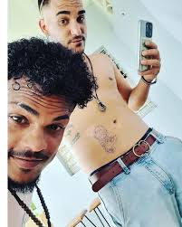 ◼️◾▪️🖤▪️◾◼️