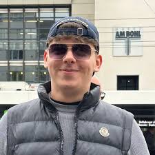 Marktplatz Bohl in St.Gallen: Strassenumfrage zu den Suchtkranken