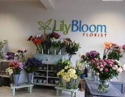 Fear not, our experts are on hand to explain everything you need to know about wedding flower prices! Typical Cost Of Wedding Flowers In Ireland Why Choosing The Right Florist Is Important Lily Bloom Floristlily Bloom Florist