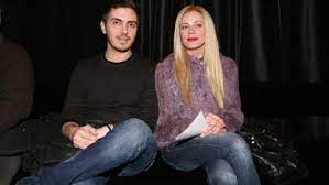 Όλες οι ειδήσεις από την ελληνική και διεθνή showbiz. Zeta Makrypoylia Page 4 Of 28 Zappit