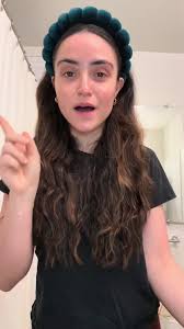 Alyssa Poche's Instagram, Twitter & Facebook