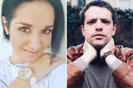 A continuación verán la primera parte de dani contestando las mas de 25 preguntas que le hicieron a través… Daniela Alvarado Y Lasso Se Declaran Mutuo Amor En Redes