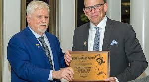 Dennis Dodd named recipient of 2022 Bert McGrane Award