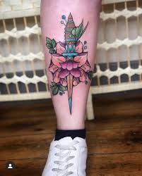 The rose as we know it today is the result of the hybridisation of some chinese roses imported into europe. 17 Killer Dagger Tattoo Designs Female Tattooers