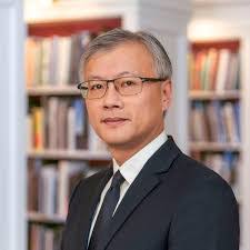 Duncan Robb's Instagram, Twitter & Facebook